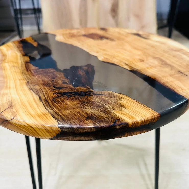 Epoxy coffee table in olive wood - Art Wood Lab