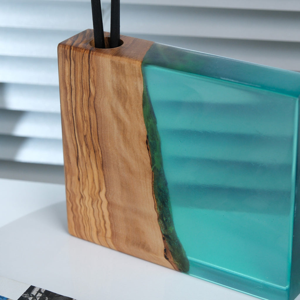 Green olive wood and resin reed diffuser, fragrance oil not included — view 4