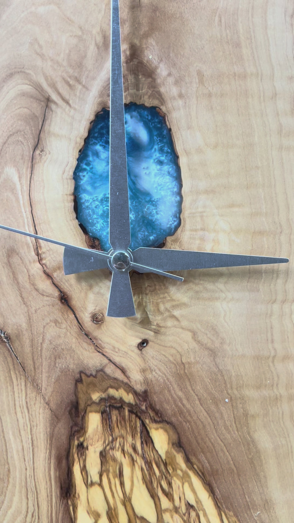 Blue Keyhole Olive Wood & Resin Wall Clock — product video 1