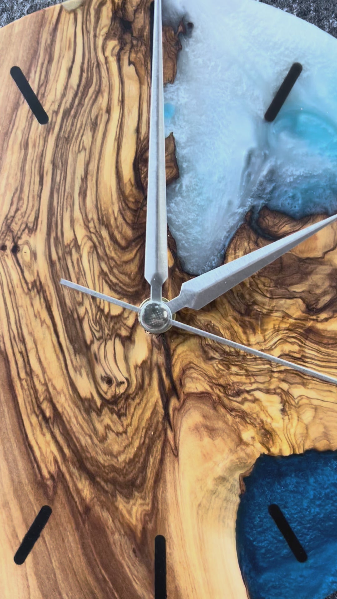 Azure Cape Olive Wood & Resin Wall Clock — product video 1LaxD5nOqCsAp3_vHb9RQRkeHcPcKvmcq