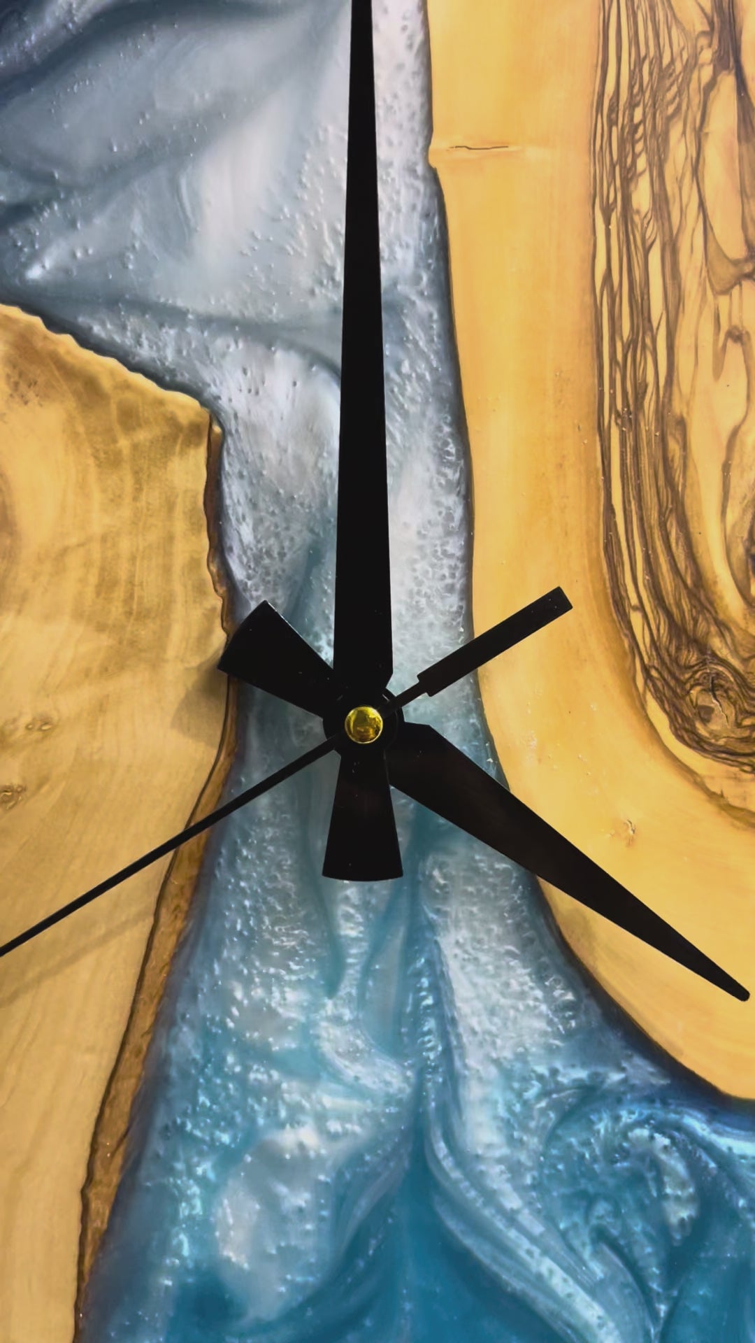 Blue Atoll Olive Wood & Resin Wall Clock — product video 1PWhk7FfAJ1x5d_Y1ZfBaDZ-pYl3oCIR-